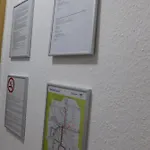 Friedrich Schiller, 2 Schlafzimmer, Balkon,kostenloses Wifi, Naehe Zentrum, דירה יינה