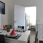 Friedrich Schiller, 2 Schlafzimmer, Balkon,kostenloses Wifi, Naehe Zentrum, *