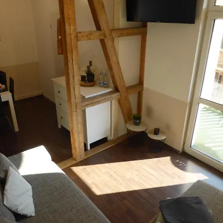 Apartment Ferienwohnung Friedrich Schiller, 2 Schlafzimmer, Balkon,kostenloses Wifi, Nahe Zentrum, Jena