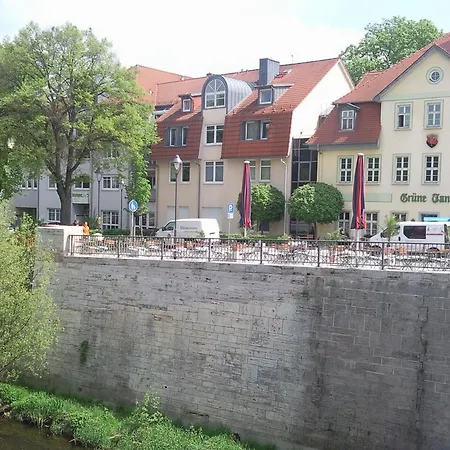 Apartment Ferienwohnung Friedrich Schiller, 2 Schlafzimmer, Balkon,kostenloses Wifi, Nahe Zentrum,