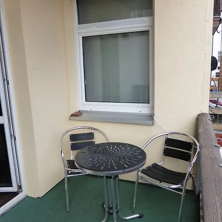 Friedrich Schiller, 2 Schlafzimmer, Balkon,kostenloses Wifi, Naehe Zentrum, * Iéna