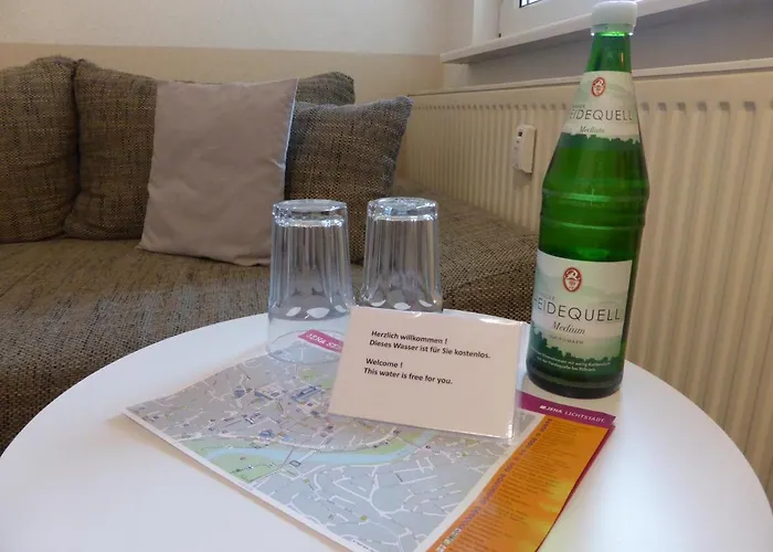 Friedrich Schiller, 2 Schlafzimmer, Balkon,kostenloses Wifi, Nähe Zentrum, Apartment Jena