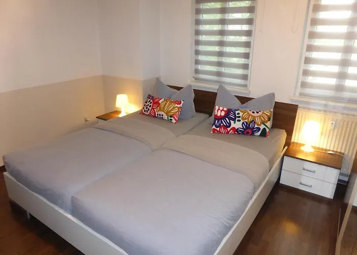 Friedrich Schiller, 2 Schlafzimmer, Balkon,kostenloses Wifi, Nähe Zentrum, Apartment Jena