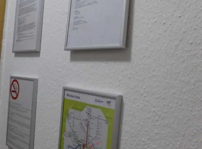 Friedrich Schiller, 2 Schlafzimmer, Balkon,kostenloses Wifi, Nähe Zentrum, Apartment Jena