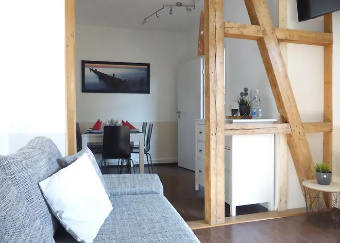 Friedrich Schiller, 2 Schlafzimmer, Balkon,kostenloses Wifi, Nähe Zentrum,